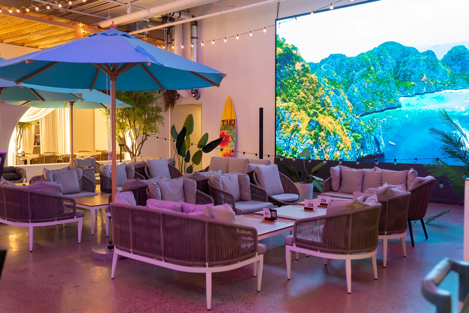 Sweet House lounge at Forever Young
